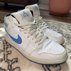 Nike Air Jordan 1 retro legend blue